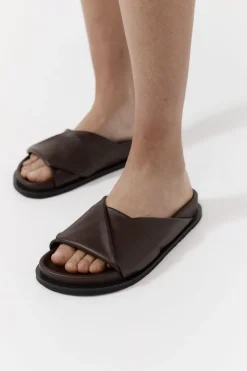 St. Agni Fold Detail Slide - Chocolate
