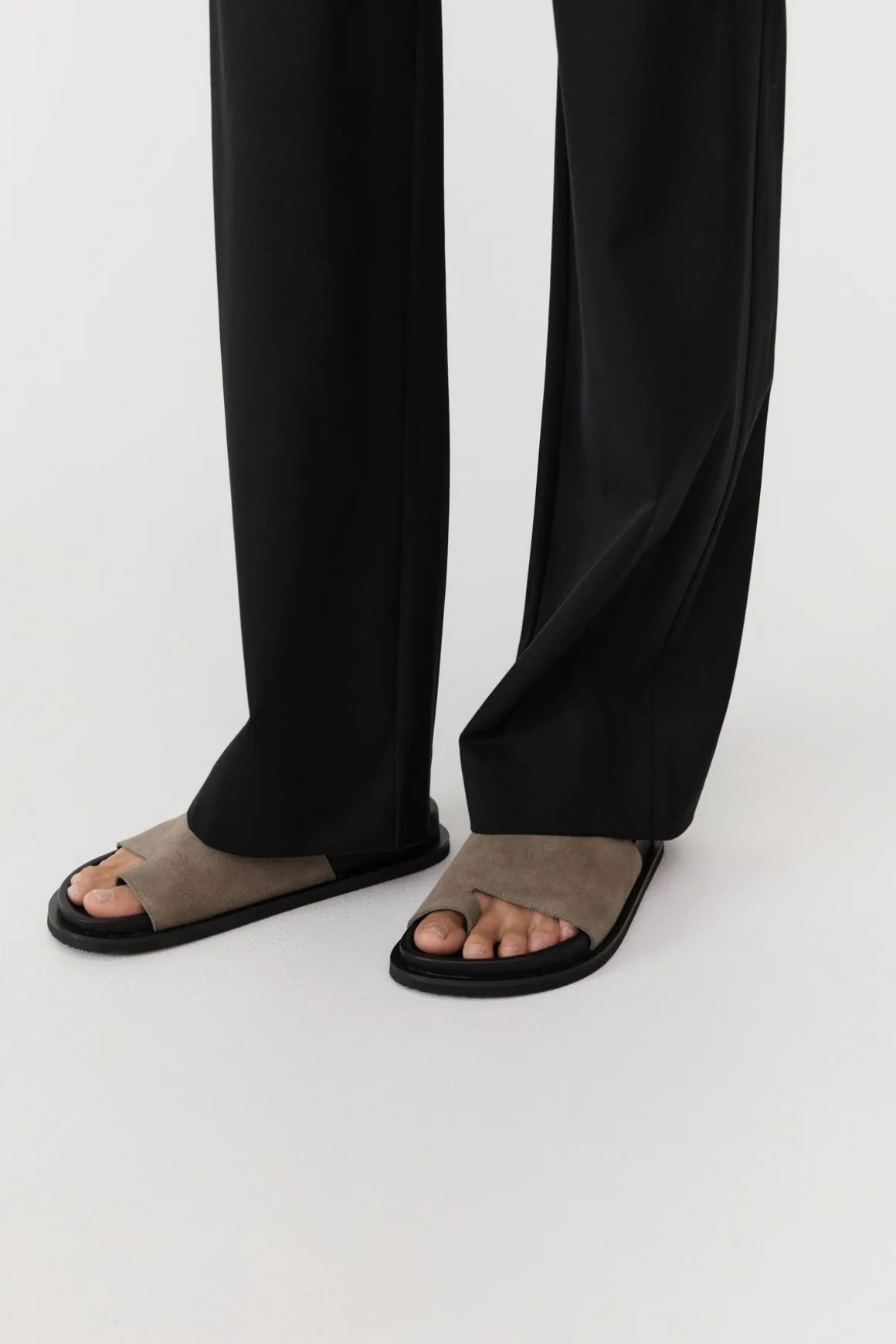 St. Agni Loe Suede Slide - Kelp