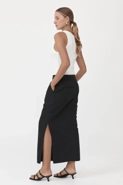 St. Agni Low waisted Tailored Skirt - Black
