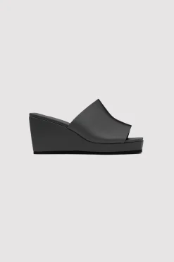 St. Agni Maria Wedge - Black
