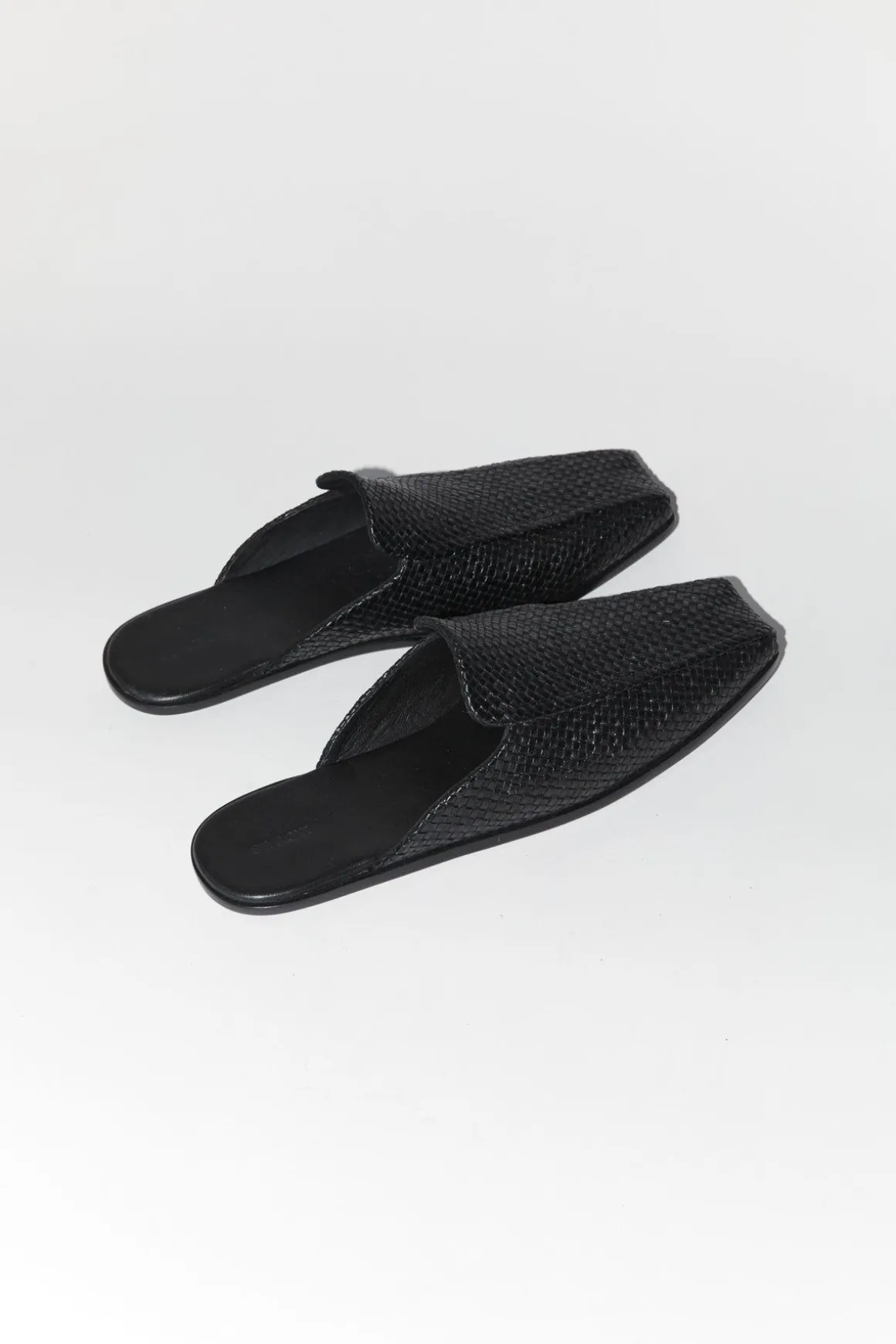 St. Agni Modernist Woven Mule - Black