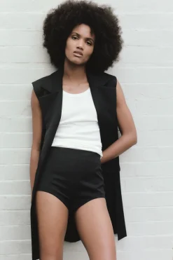 St. Agni Sleeveless Tailored Blazer - Black