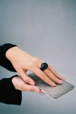 St. Agni Somni Ring - Black - Black - By Ayllón