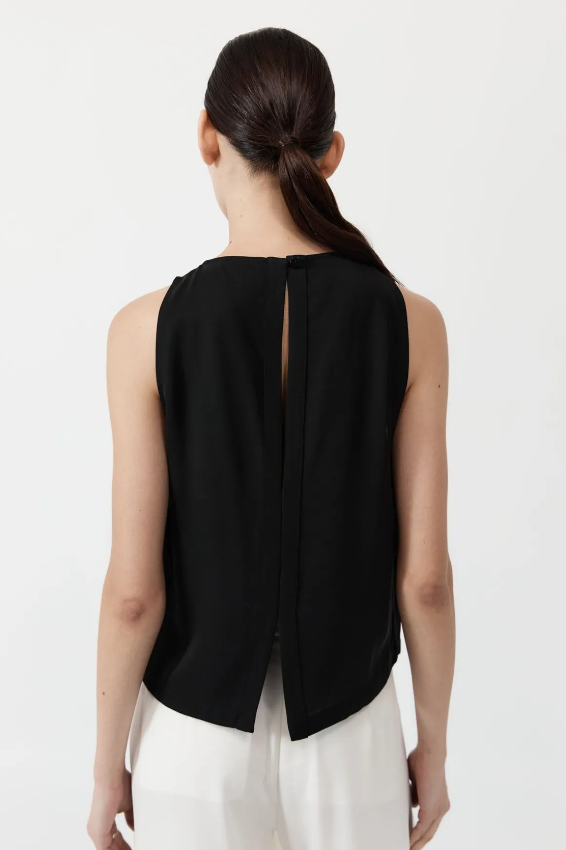 St. Agni Viscose Shell Top - Black