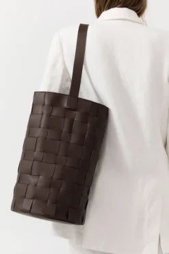 St. Agni Woven Bucket Bag - Chocolate