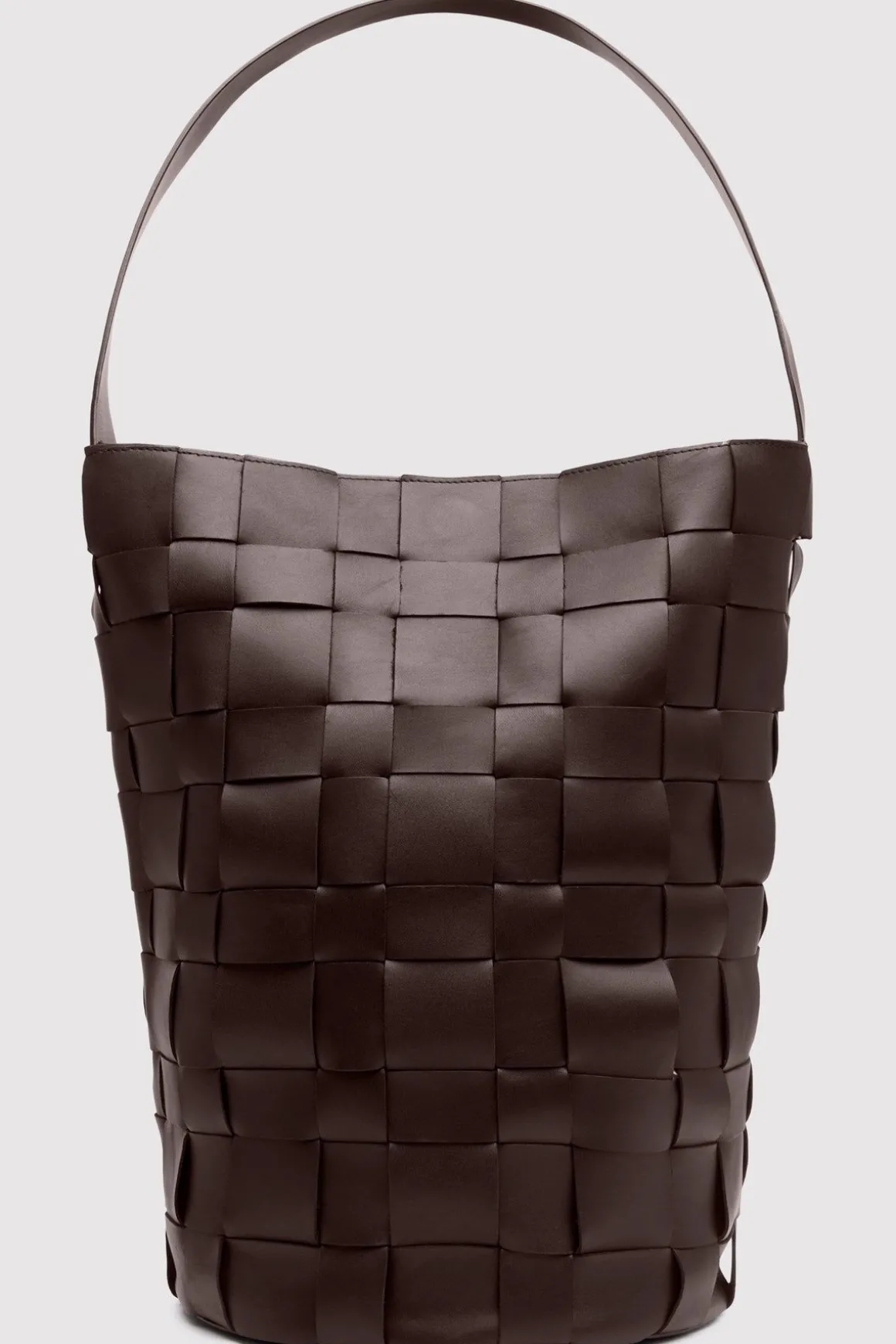 St. Agni Woven Bucket Bag - Chocolate